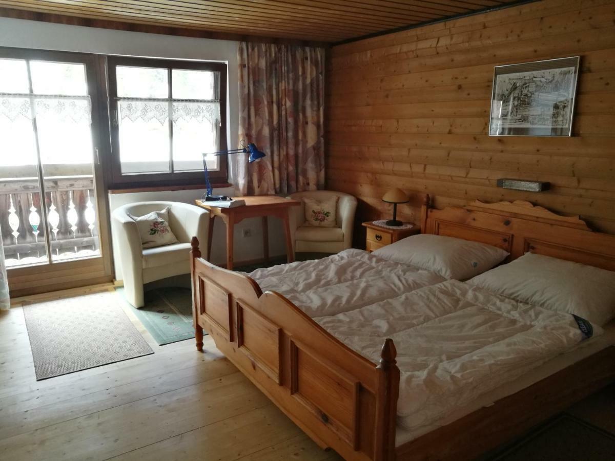 Landhaus Scherer Bed & Breakfast เราริส ภายนอก รูปภาพ
